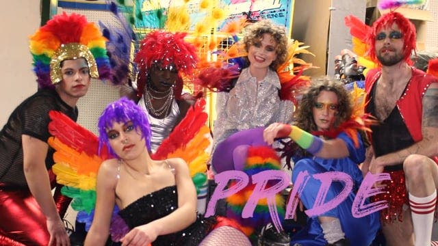 Carnival Feather Collar - Rainbow