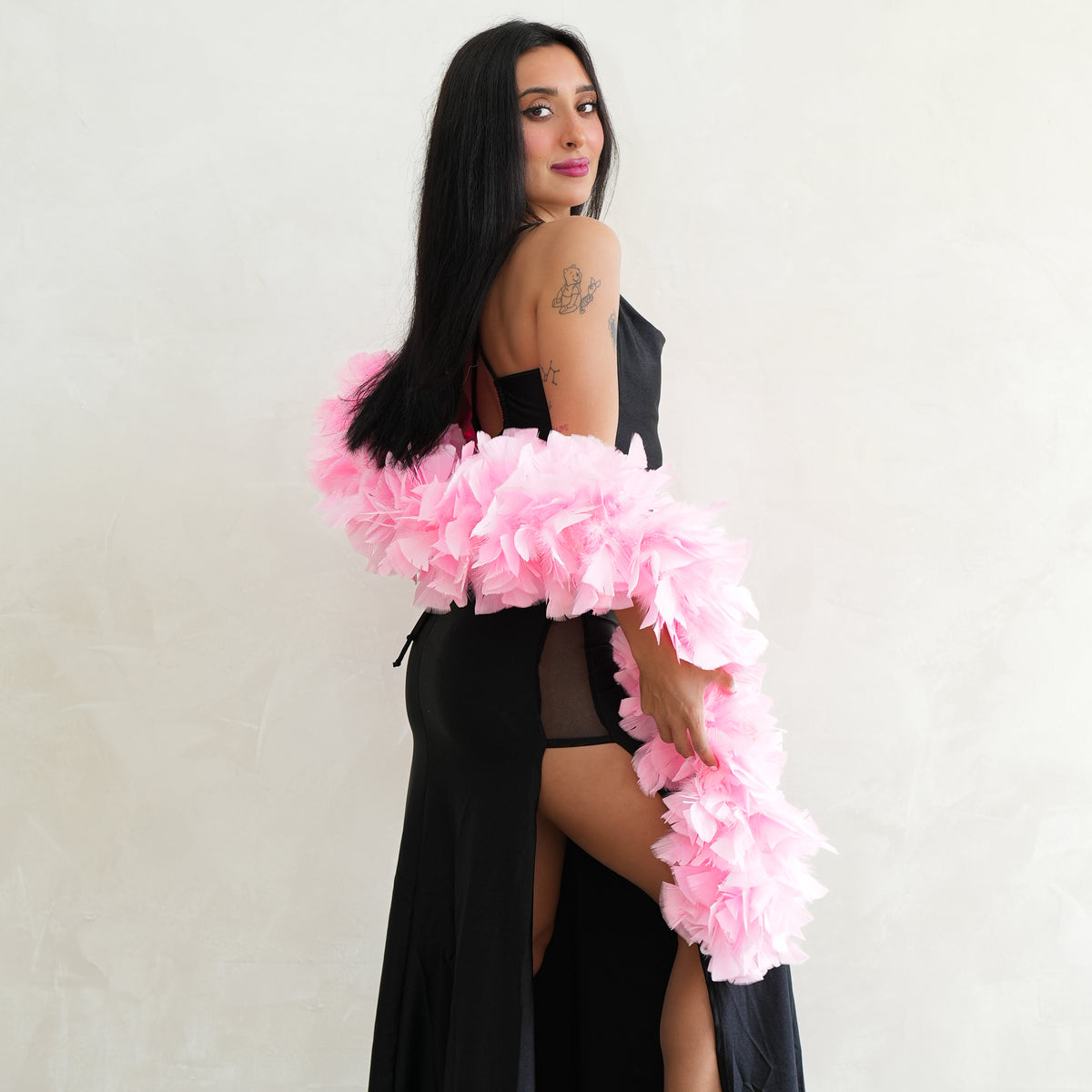 Turkey Feather Boa 6-8" - Candy Pink