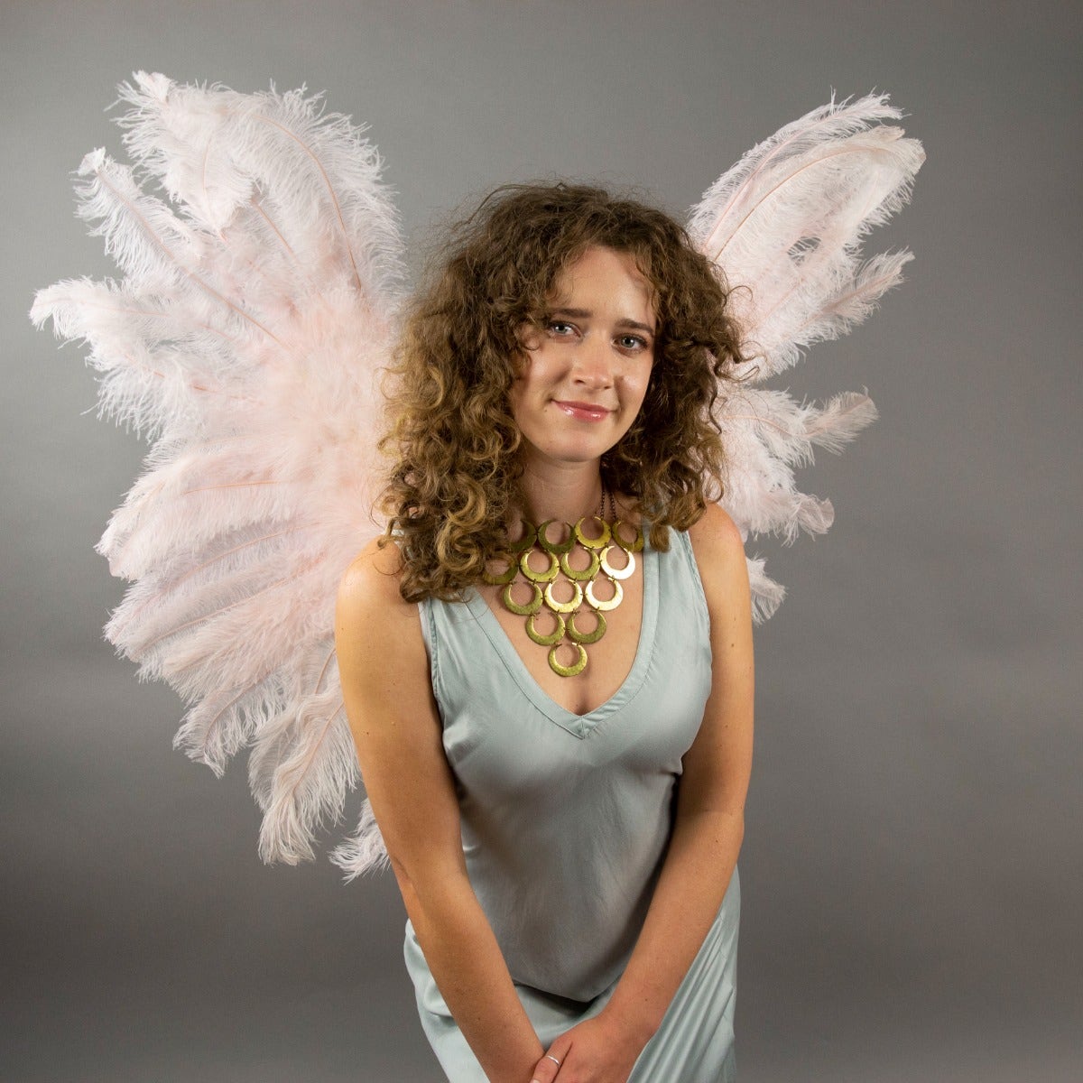 Large Ostrich Feather Wings - Champagne
