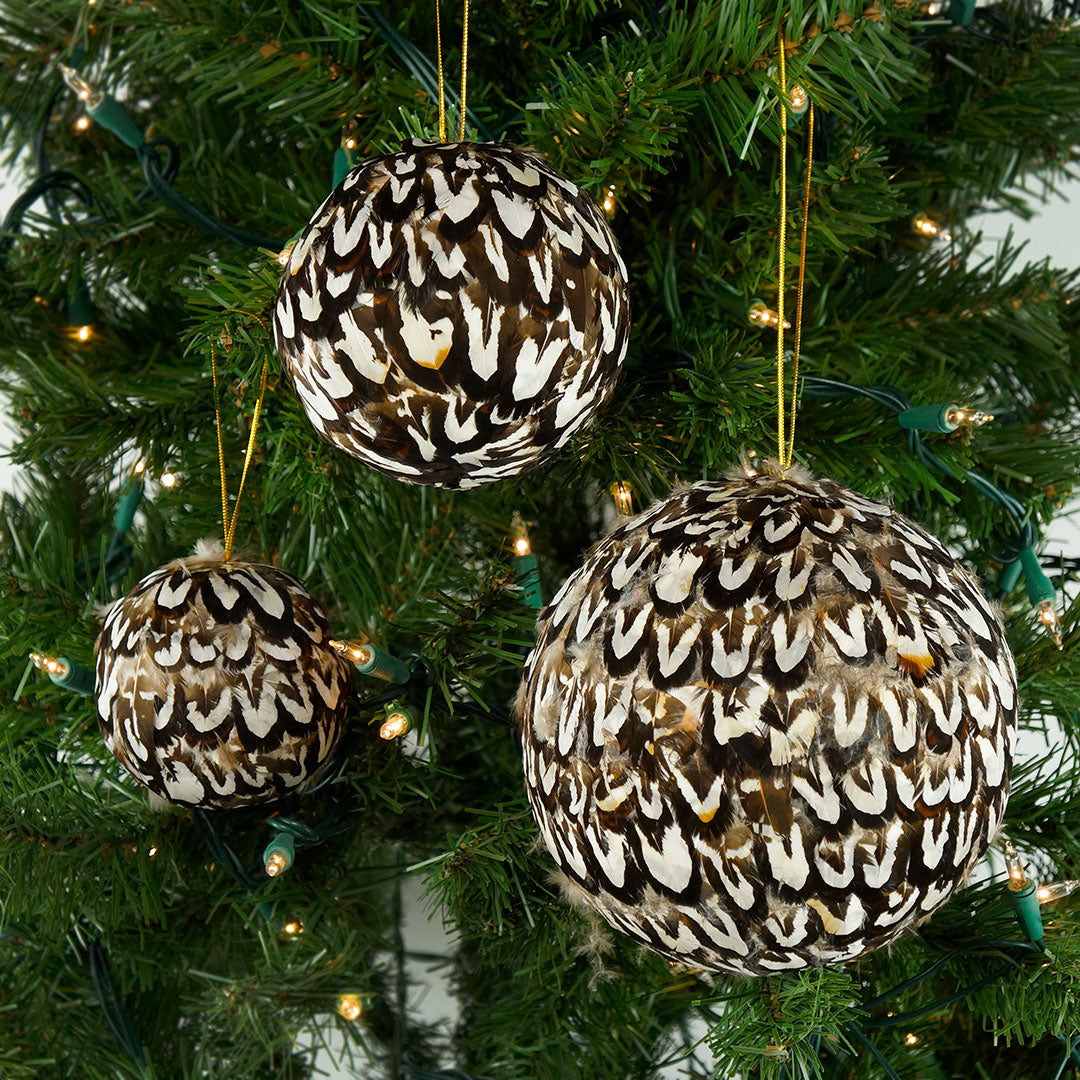 Venery Feather Ornament - Natural