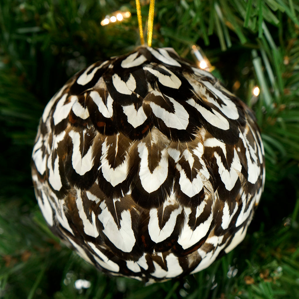 Venery Feather Ornament - Natural