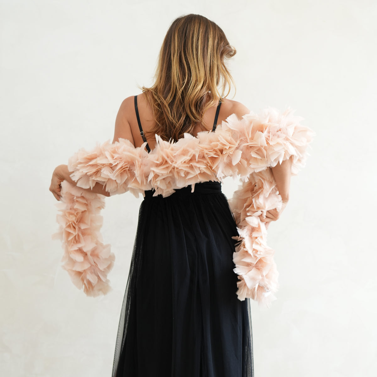 Turkey Feather Boa 6-8" - Champagne