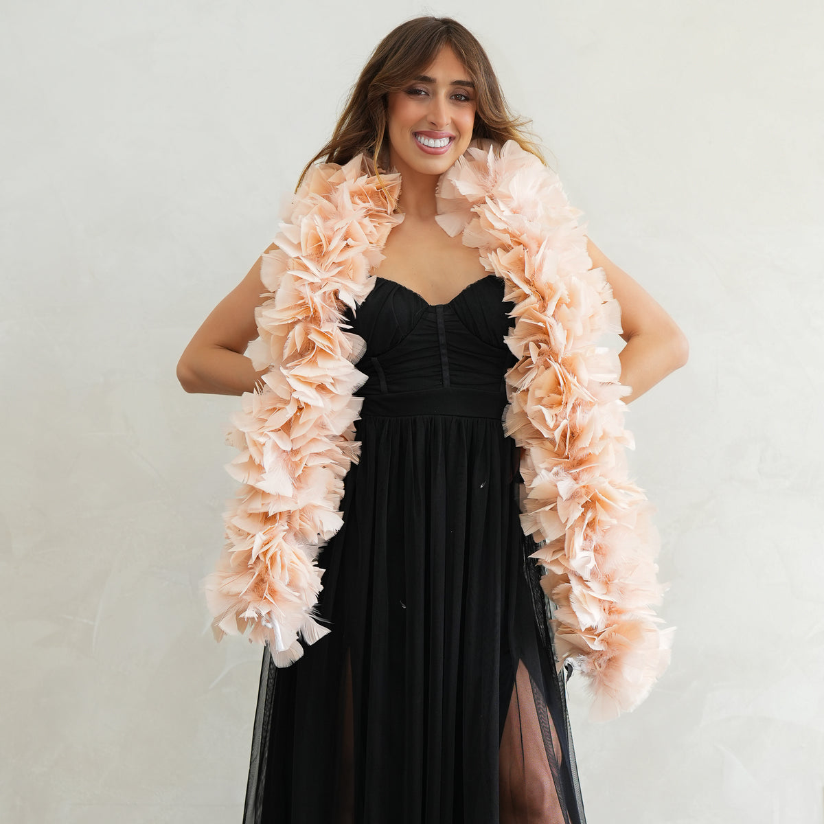 Turkey Feather Boa 6-8" - Champagne