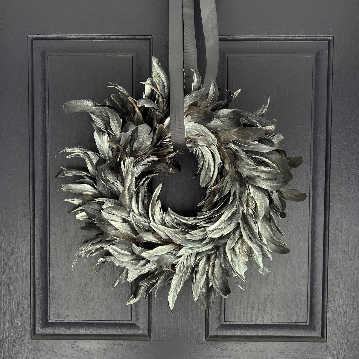 Silver Feather Wreath - 18"