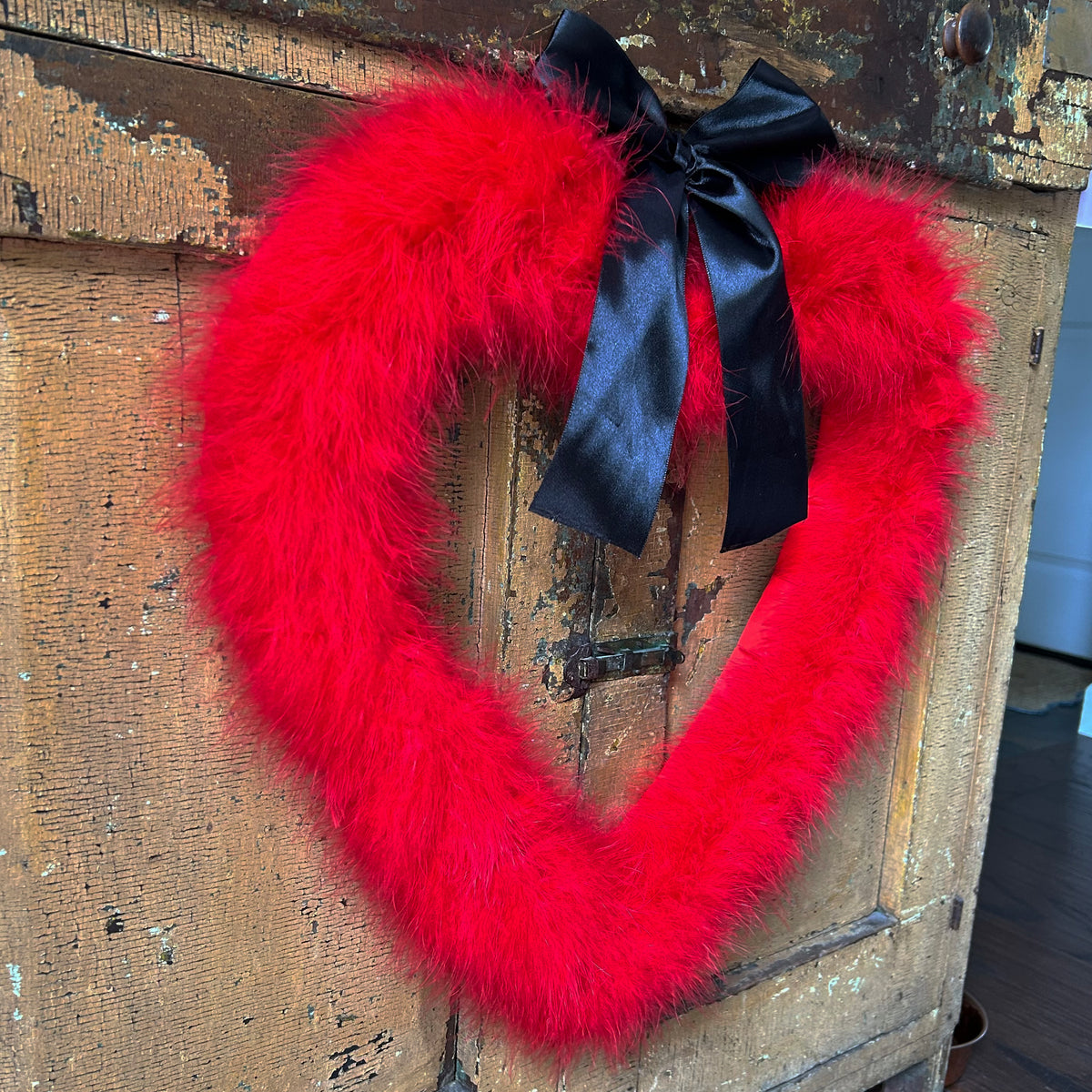 Decorative Red Heart Shaped Feather Wreath Wall Art