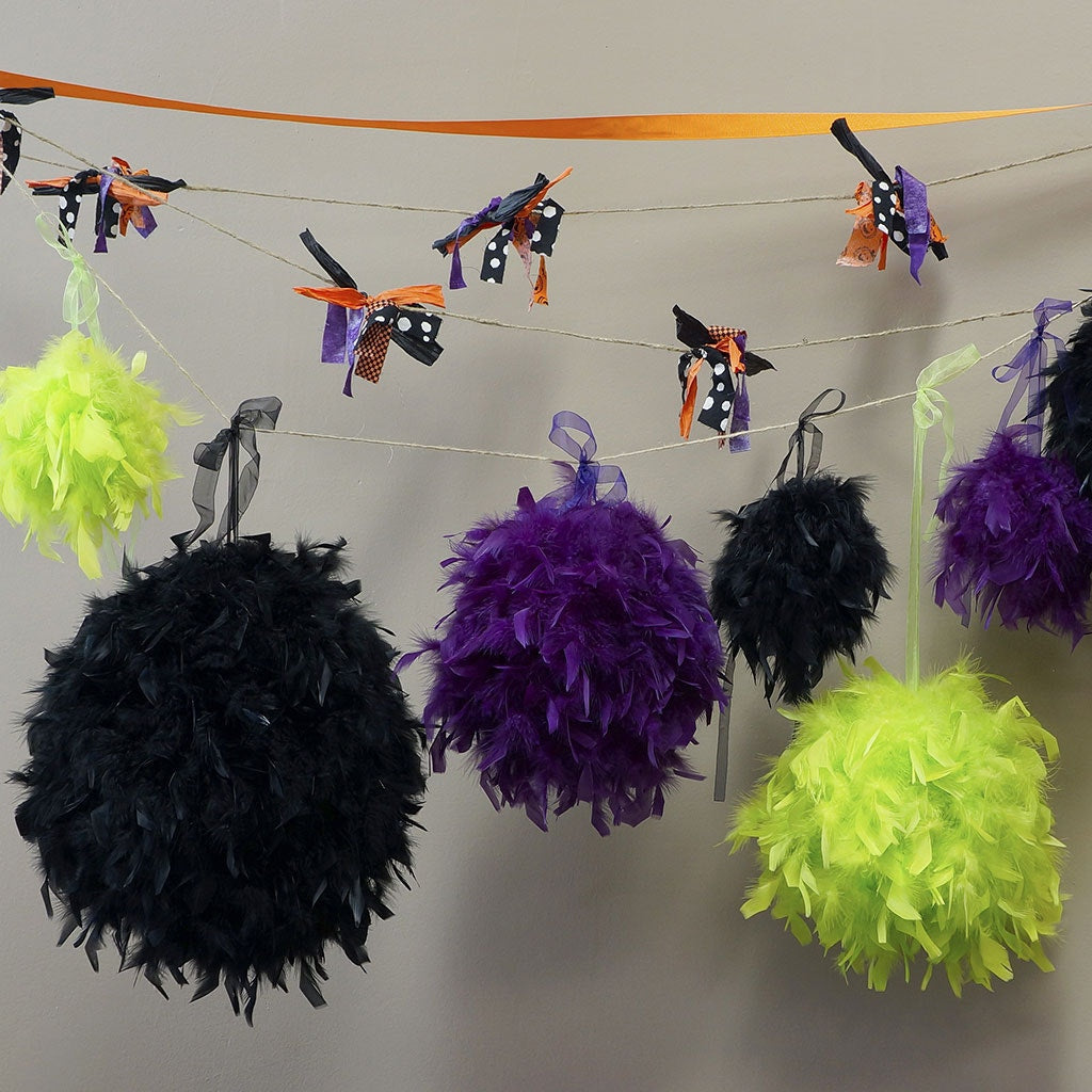 Chandelle Feather Pom Poms - Black