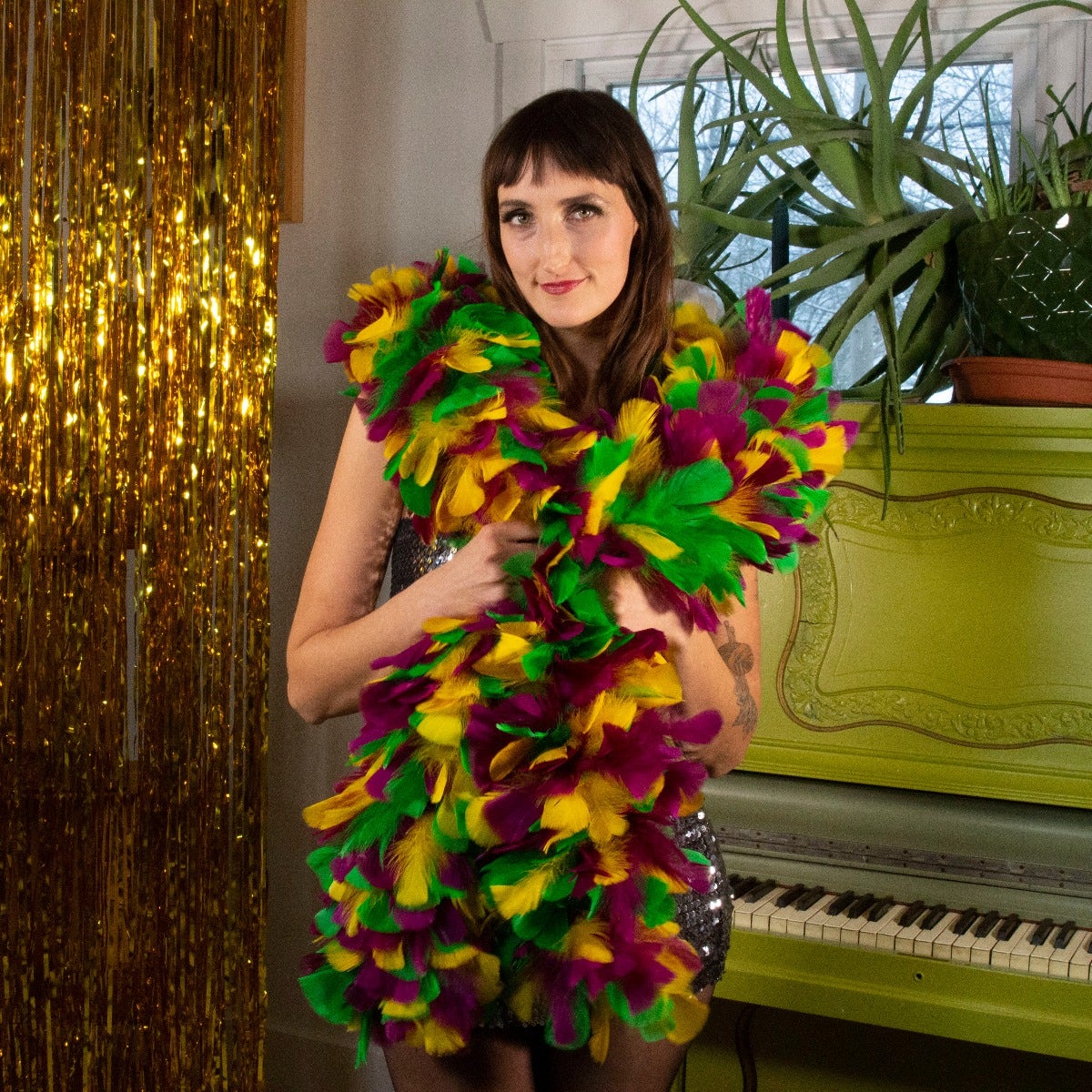 Turkey Feather Boa 6-8"- Mardi Gras Mix