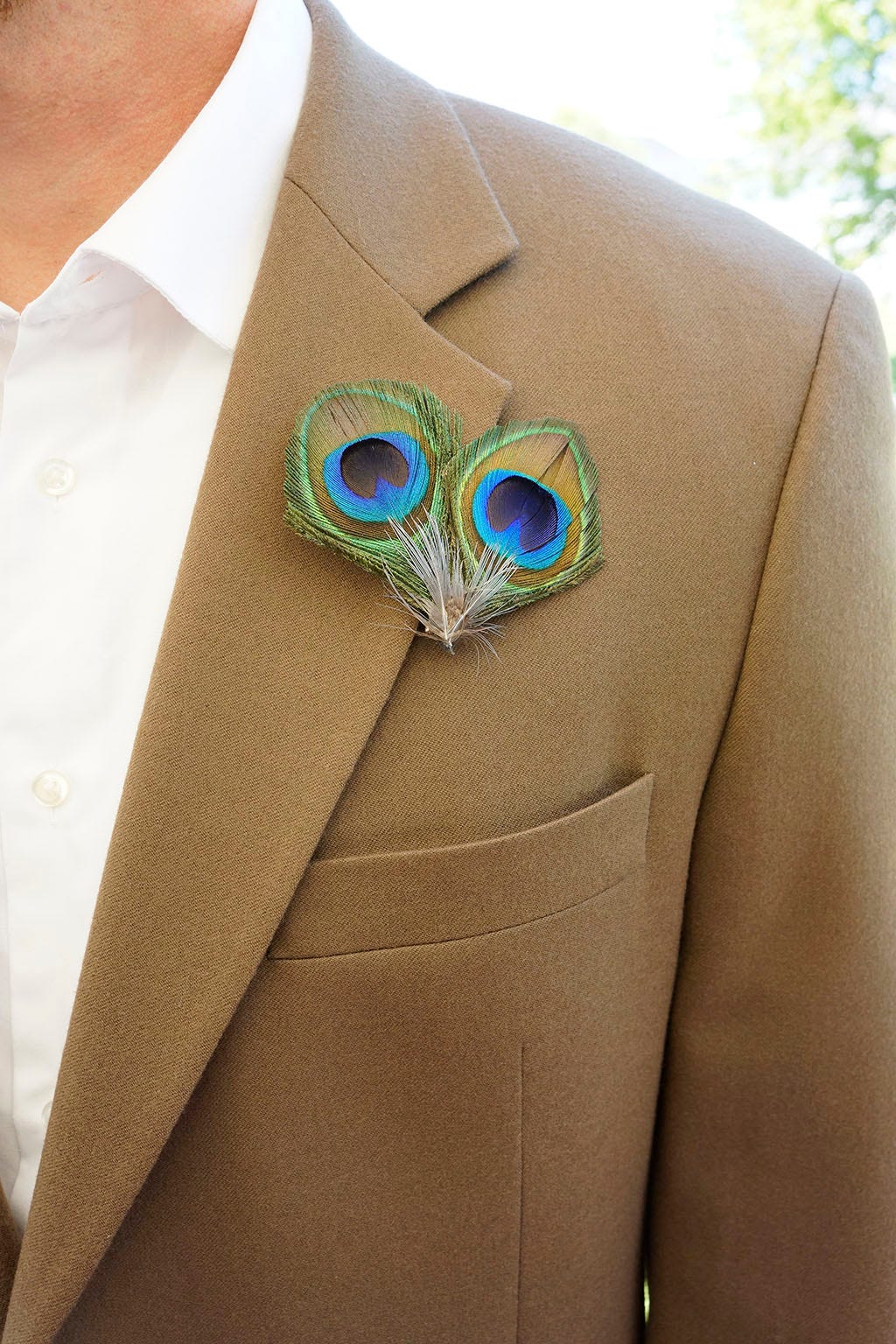 Feather Corsage - Peacock Eye - Natural
