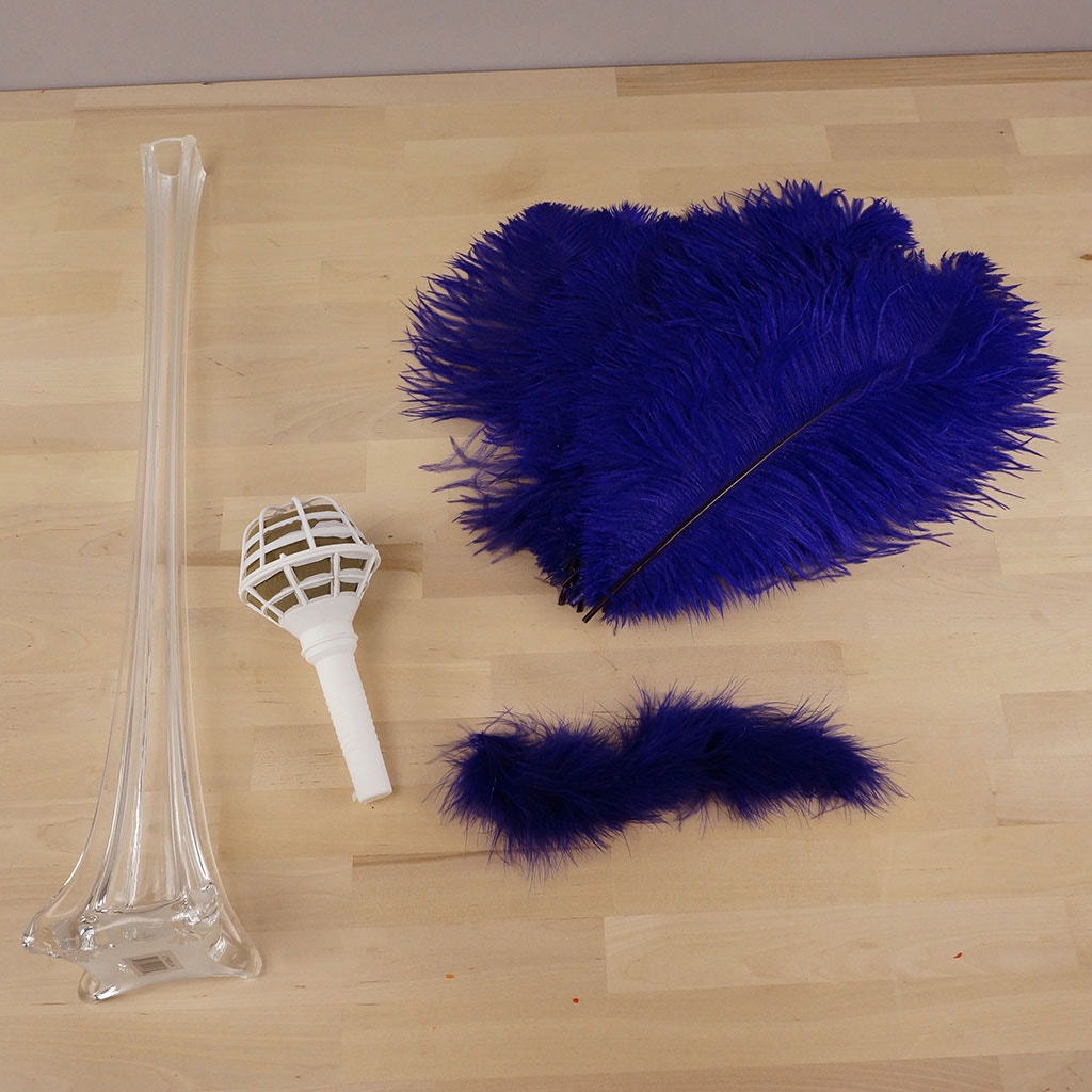 Ostrich Eiffel Tower Centerpiece Regal w/Clear Vase