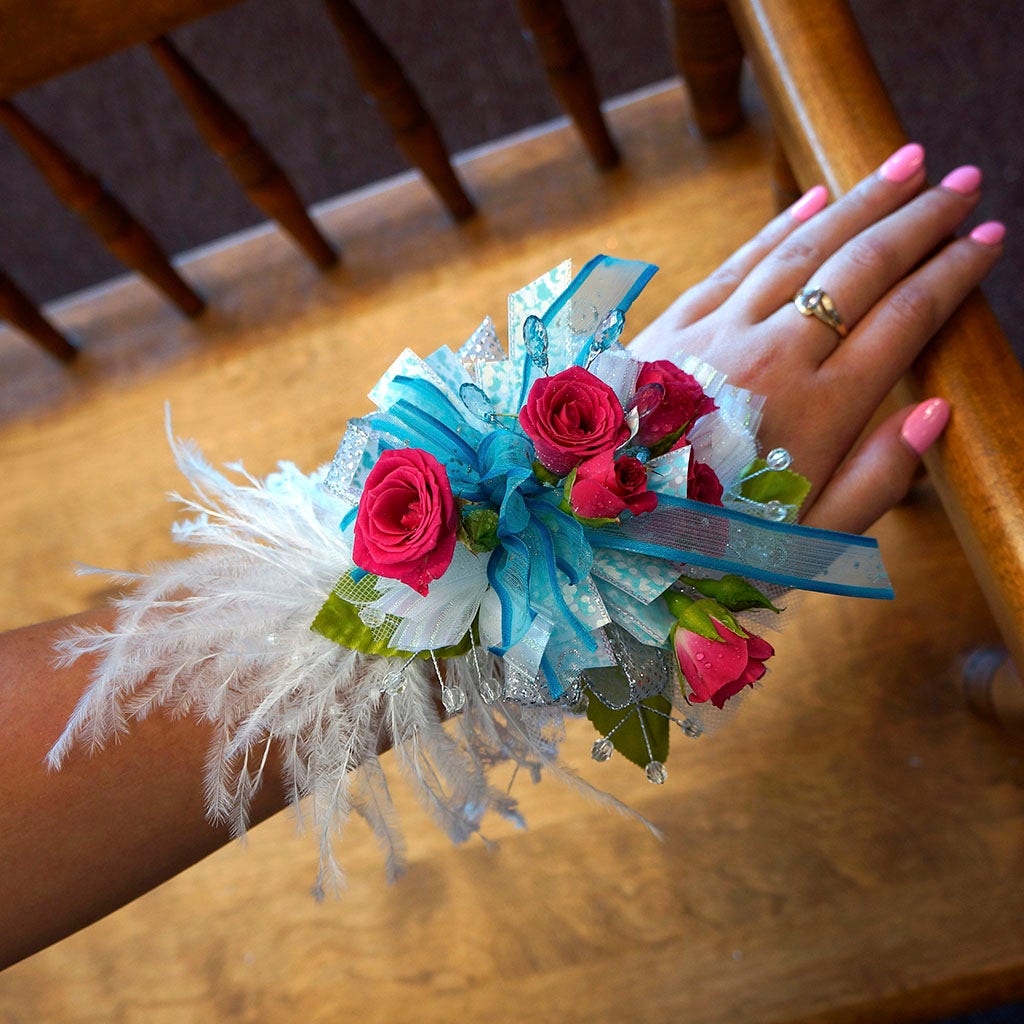 Feather Floral Pick w/Ostrich-Pearls - White