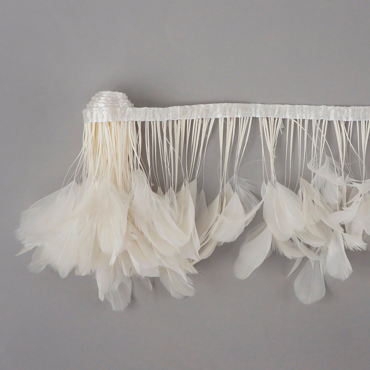 Stripped White-Dyed Coque Fringe - White